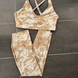 Sports bra & leggings set